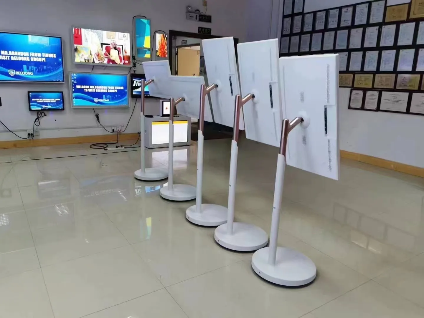 Touch Screen 32 Inch Portable  - огляд і ціна Yoga Fitness Video